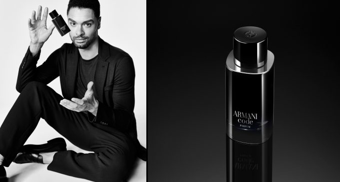 2022_ARMANI-CODE_EDITORIAL-VISUAL-BY-DAMON-BAKER Regé-Jean Page volto di Armani Code